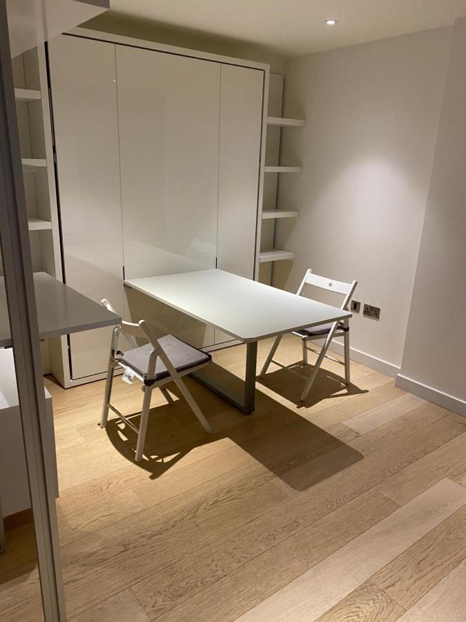 Luxury Canary Wharf One Bedroom Apartment In The Heart Of London Eksteriør billede